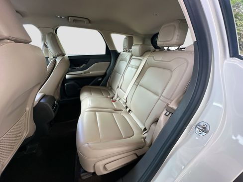 Used 2021 Lincoln Corsair FWD image 23