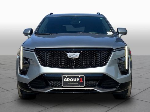 Used 2025 Cadillac XT4 Sport w/ LPO, Onyx Lite Package image 4