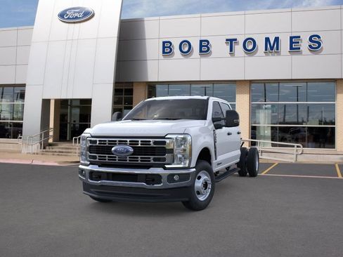 New 2026 Ford F350 XL w/ XL Chrome Package AWD/4WD image 2