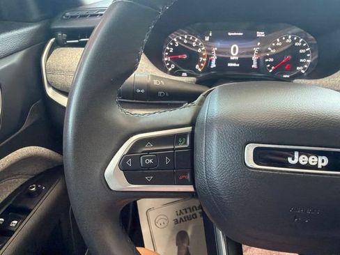 Used 2024 Jeep Compass Latitude AWD/4WD image 25