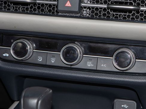 Certified 2023 Honda HR-V EX-L image 30