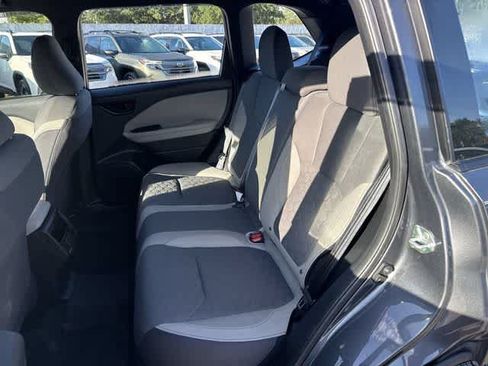 Used 2025 Subaru Forester AWD/4WD image 18