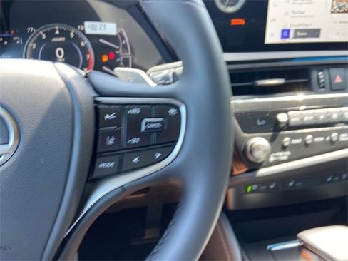 New 2025 Lexus ES 350 w/ Premium Package image 17