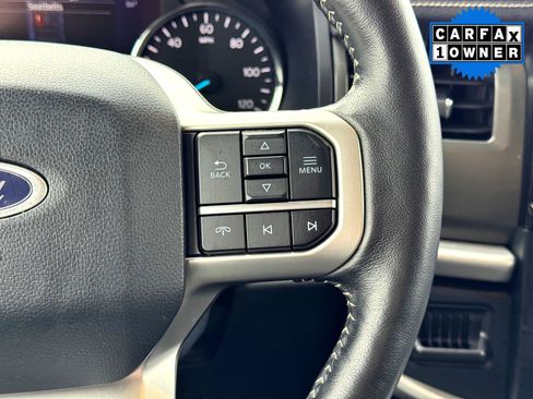 Used 2024 Ford Expedition XLT image 25