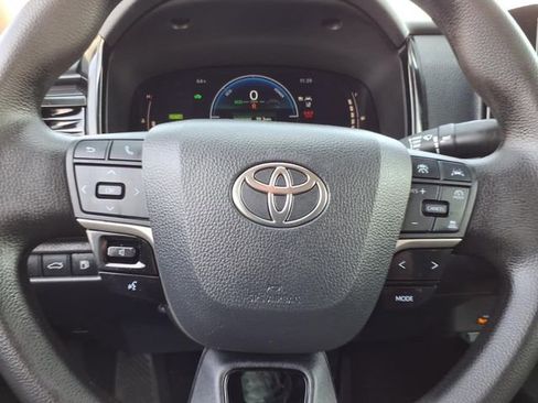 Certified 2025 Toyota Camry LE image 23
