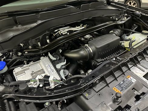 Certified 2025 Ford Explorer ST image 14