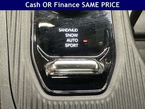 Used 2026 Jeep Cherokee Limited AWD/4WD image 28