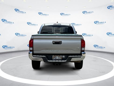 Used 2018 Toyota Tacoma 2WD Double Cab image 4