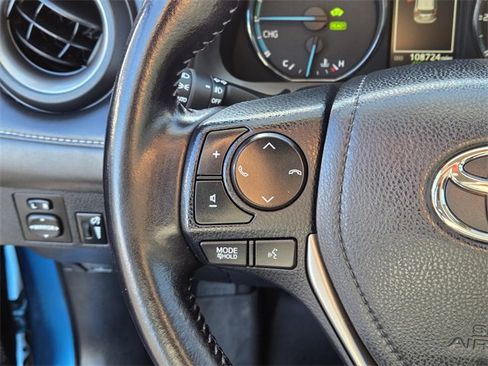 Used 2017 Toyota RAV4 Limited image 19