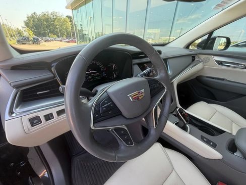 Used 2019 Cadillac XT5 Premium Luxury FWD image 14