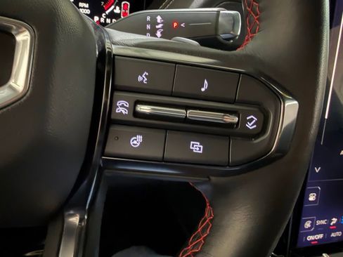 Used 2025 GMC Yukon AT4 Ultimate AWD/4WD image 20