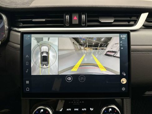 Used 2023 Jaguar F-PACE SVR image 16