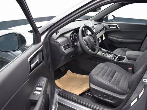 Used 2023 Mitsubishi Outlander SE image 25