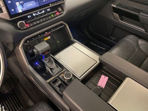 Used 2024 Toyota Sequoia Limited image 24