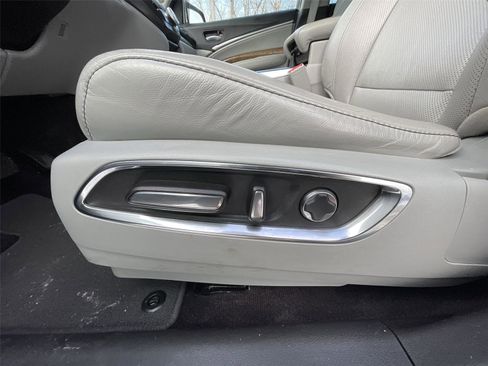 Used 2020 Acura MDX SH-AWD w/ Technology Package image 13