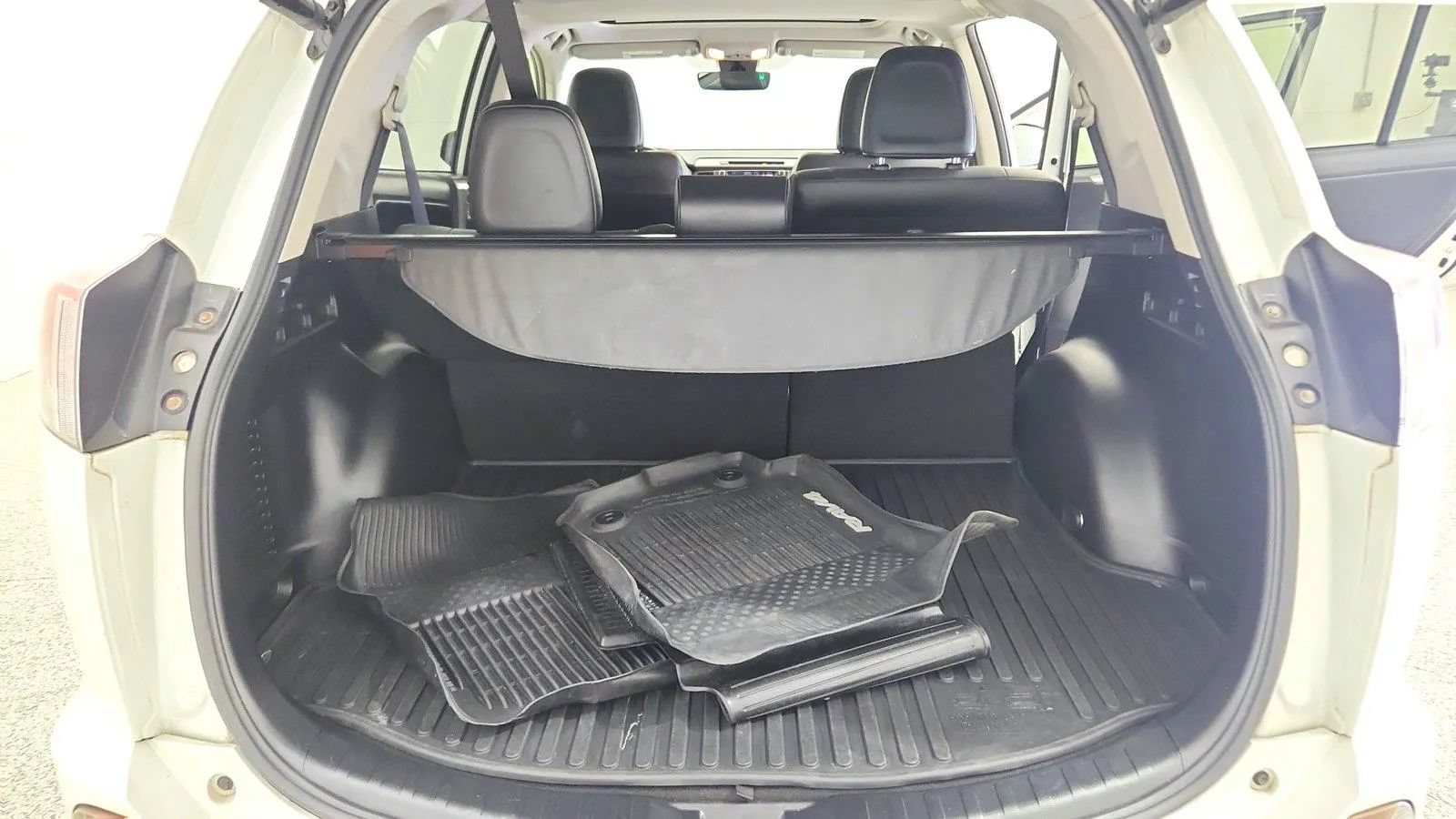 Used 2018 Toyota RAV4 Limited w/ All Weather Liner Package AWD/4WD image 37