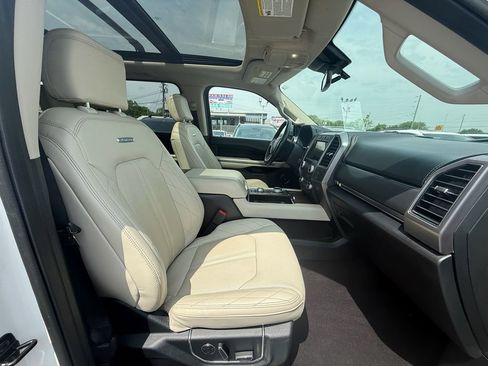 Used 2021 Ford Expedition Max Platinum AWD/4WD image 25