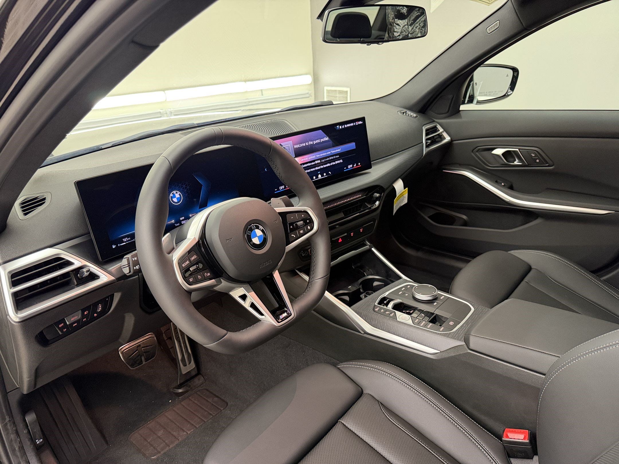 New 2026 BMW 330i Sedan w/ M Sport Package RWD image 4