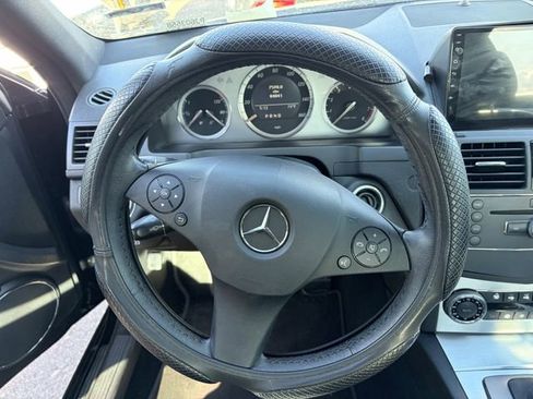 Used 2008 Mercedes-Benz C 300 Sedan image 5