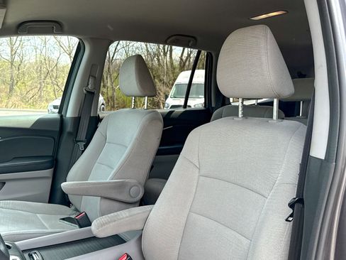 Used 2018 Honda Pilot EX image 20