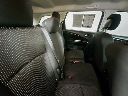 Used 2020 Dodge Journey SE w/ Blacktop Package image 25