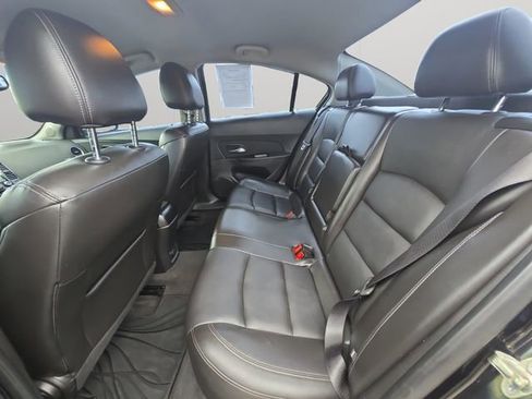 Used 2014 Chevrolet Cruze LT FWD image 11