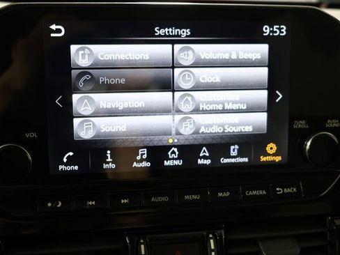 Used 2022 Nissan Pathfinder SL w/ SL Premium Package image 16