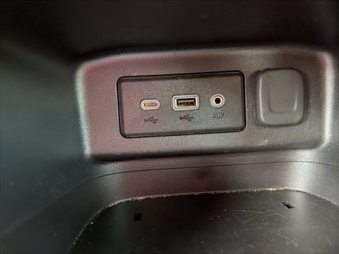 Used 2024 Chevrolet Equinox LT FWD image 15