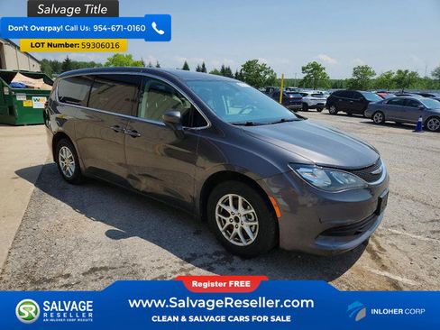 Used 2017 Chrysler Pacifica Touring FWD image 5