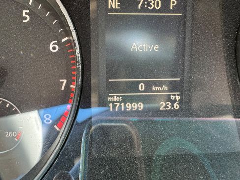 Used 2010 Volkswagen Passat Komfort image 11