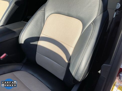 Used 2021 Ford Escape Titanium w/ Titanium Elite Package image 17