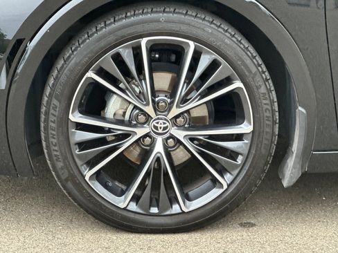 Used 2026 Toyota Prius LE FWD image 43