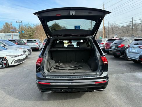 Used 2021 Volkswagen Tiguan SEL Premium R-Line image 11
