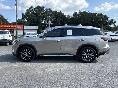 Used 2022 INFINITI QX60 Sensory w/ Vision Package image 2