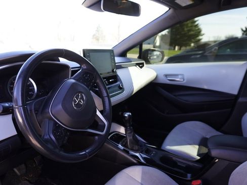 Used 2021 Toyota Corolla SE image 2