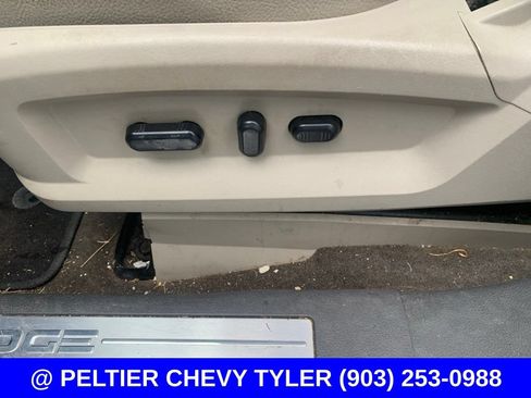 Used 2014 Ford Edge Limited w/ Equipment Group 301A FWD image 15
