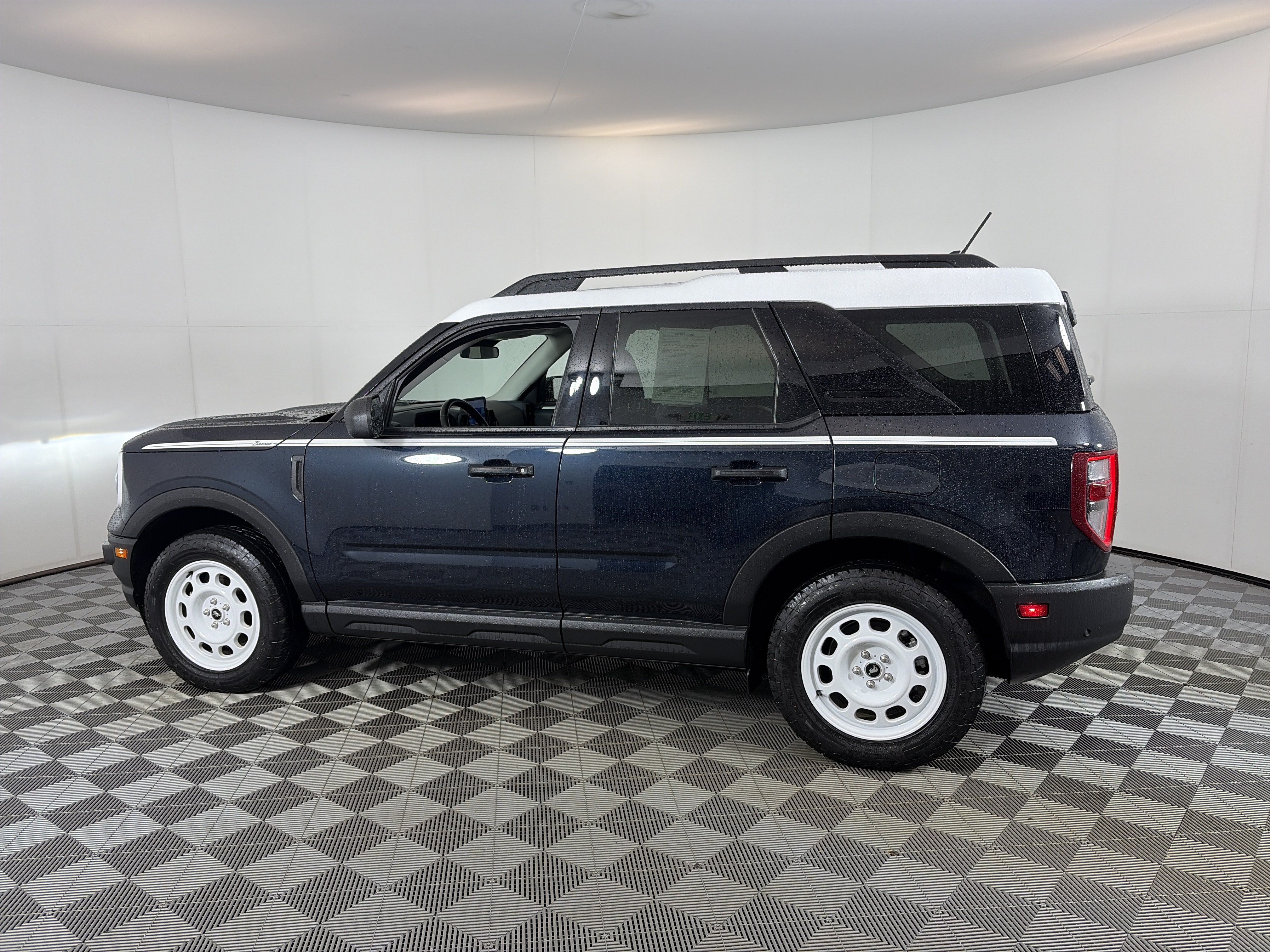 Used 2023 Ford Bronco Sport Heritage w/ Heritage Convenience Package AWD/4WD image 8