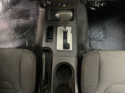 Used 2018 Nissan Frontier PRO-4X image 20