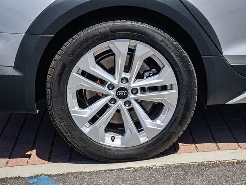 Used 2023 Audi A4 2.0T allroad Premium w/ Convenience Package AWD/4WD image 9