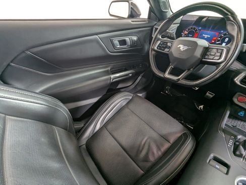 Used 2024 Ford Mustang Premium RWD image 10