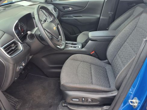 Used 2024 Chevrolet Equinox LT FWD image 16