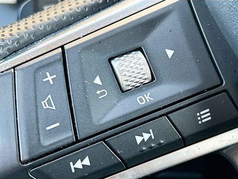 Used 2024 Mitsubishi Outlander SE AWD/4WD image 36