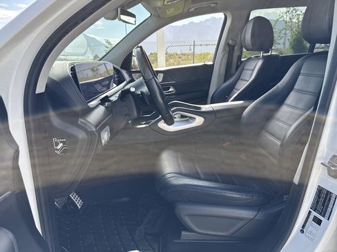 Used 2020 Mercedes-Benz GLS 580 4MATIC image 18