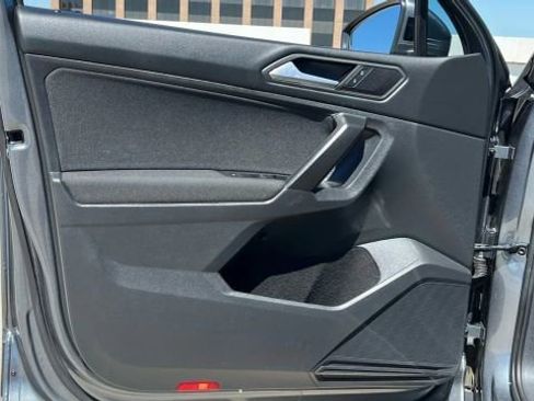 Used 2021 Volkswagen Tiguan S image 62