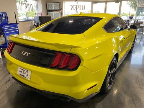 Used 2021 Ford Mustang GT RWD image 8