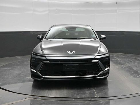 New 2026 Hyundai Sonata Limited FWD image 2