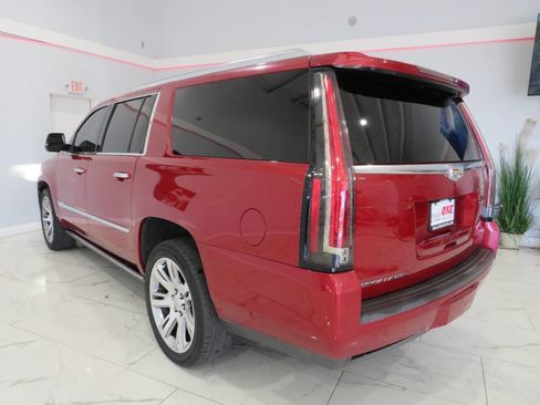 Used 2015 Cadillac Escalade ESV Premium image 5