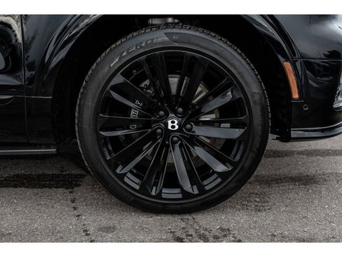 Used 2023 Bentley Bentayga Speed image 16