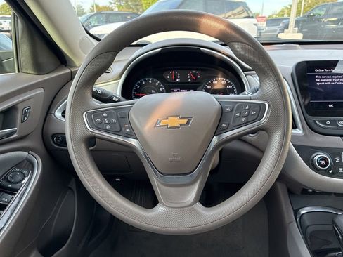 Used 2024 Chevrolet Malibu LT FWD image 24