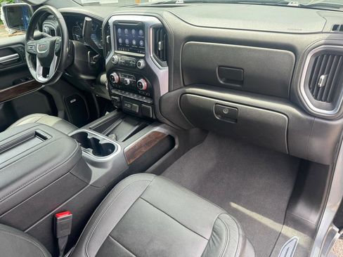 Used 2019 GMC Sierra 1500 SLT w/ SLT Premium Package AWD/4WD image 38
